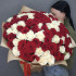 Букет цветов "101 бело-красная роза"